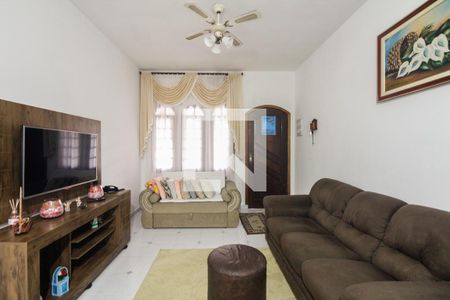 Casa à venda com 212m², 4 quartos e 3 vagas Casa à venda com 212m², 4 quartos e 3 vagasCasa 02 - Sala