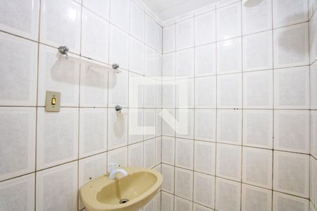Banheiro de casa para alugar com 1 quarto, 60m² em Vila Apiaí, Santo André