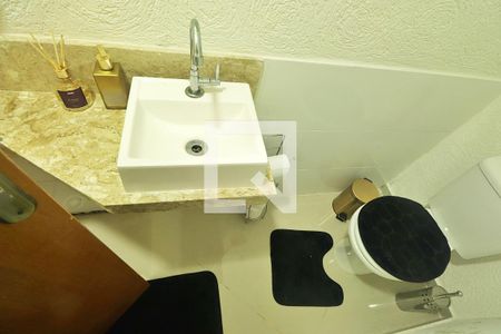 Casa de condomínio à venda com 120m², 2 quartos e 1 vagaLavabo 1