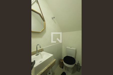 Casa de condomínio à venda com 120m², 2 quartos e 1 vagaLavabo 1