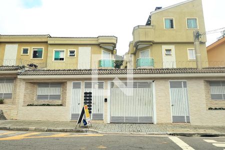 Casa de condomínio à venda com 120m², 2 quartos e 1 vagaFachada