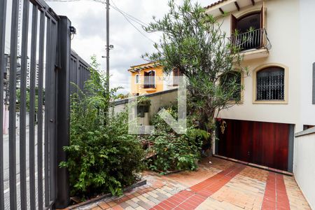 Casa à venda com 203m², 3 quartos e 4 vagasFachada