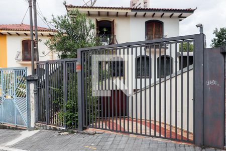 Casa à venda com 203m², 3 quartos e 4 vagasFachada