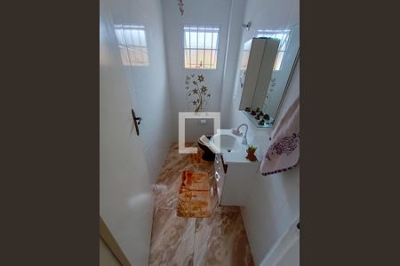 Casa à venda com 190m², 2 quartos e 3 vagas Casa à venda com 190m², 2 quartos e 3 vagasBanheiro 1