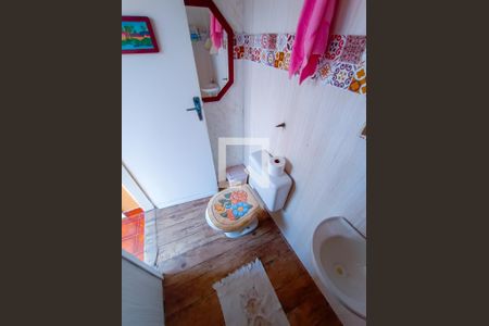 Casa à venda com 190m², 2 quartos e 3 vagas Casa à venda com 190m², 2 quartos e 3 vagasBanheiro 2