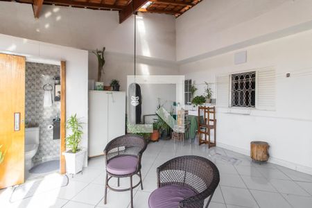 Casa à venda com 160m², 2 quartos e 2 vagasVaranda