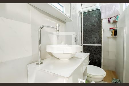 Casa à venda com 120m², 4 quartos e 1 vagaBanheiro