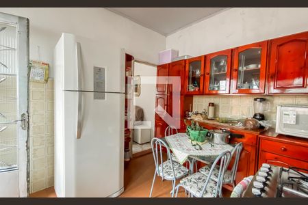 Casa à venda com 120m², 4 quartos e 1 vagaCozinha 