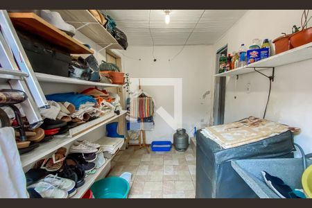 Casa à venda com 120m², 4 quartos e 1 vagaÁrea de serviço 