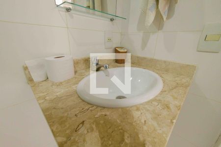 Apartamento para alugar com 205m², 4 quartos e 2 vagas Apartamento para alugar com 205m², 4 quartos e 2 vagasBanheiro da Suíte 2