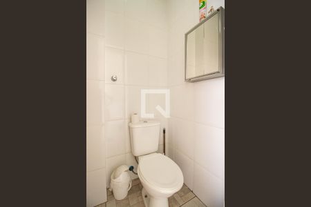 Casa à venda com 240m², 2 quartos e 1 vagaÁrea de Serviço