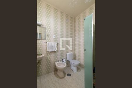 Casa à venda com 200m², 5 quartos e 5 vagas Casa à venda com 200m², 5 quartos e 5 vagasBanheiro 2