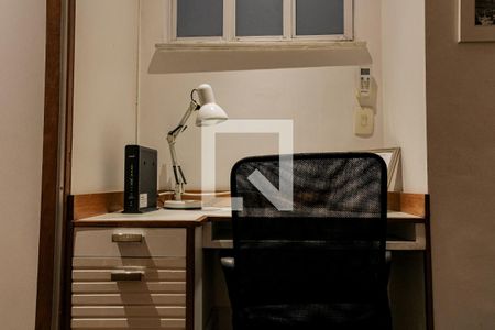 Mesa Escritório de apartamento para alugar com 1 quarto, 60m² em Copacabana, Rio de Janeiro