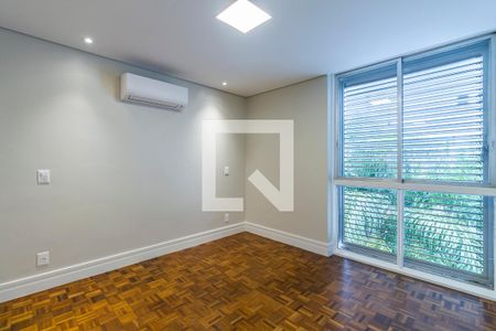 Apartamento à venda com 184m², 3 quartos e 1 vagaQuarto 2