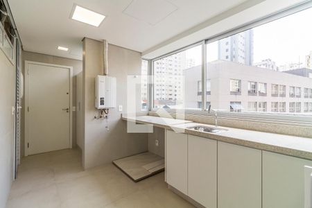 Apartamento à venda com 184m², 3 quartos e 1 vagaÁrea de Serviço