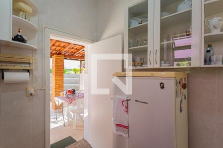 Casa à venda com 360m², 5 quartos e 3 vagas Casa à venda com 360m², 5 quartos e 3 vagasCozinha