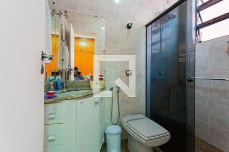 Casa à venda com 360m², 5 quartos e 3 vagas Casa à venda com 360m², 5 quartos e 3 vagasBanheiro da Suíte