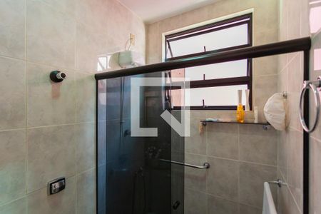 Casa à venda com 360m², 5 quartos e 3 vagas Casa à venda com 360m², 5 quartos e 3 vagasBanheiro da Suíte