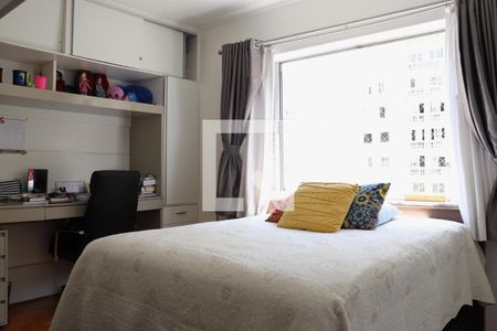 Apartamento à venda com 156m², 4 quartos e 1 vagaQuarto 2