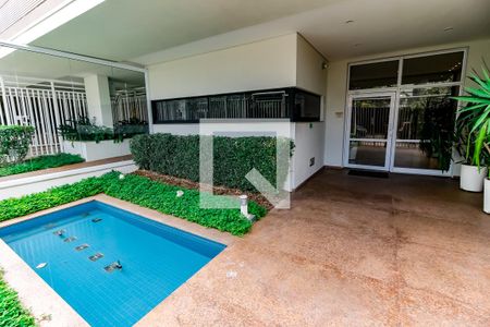 Apartamento à venda com 76m², 2 quartos e 2 vagas Apartamento à venda com 76m², 2 quartos e 2 vagasFachada e portaria