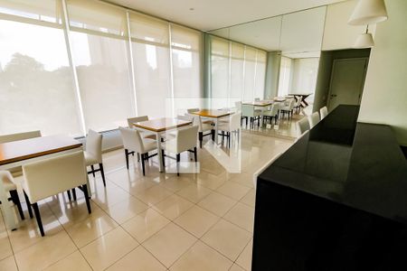 Apartamento à venda com 76m², 2 quartos e 2 vagas Apartamento à venda com 76m², 2 quartos e 2 vagasÁrea comum - Salão de festas