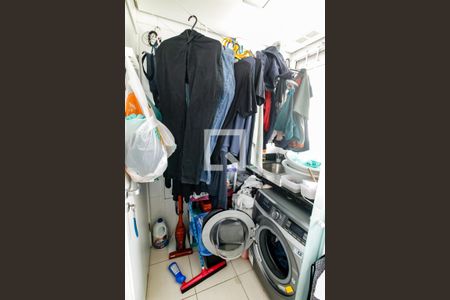 Apartamento à venda com 76m², 2 quartos e 2 vagas Apartamento à venda com 76m², 2 quartos e 2 vagasÁrea de Serviço