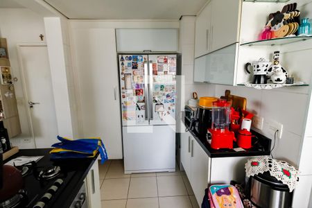 Apartamento à venda com 76m², 2 quartos e 2 vagas Apartamento à venda com 76m², 2 quartos e 2 vagasCozinha - Armários