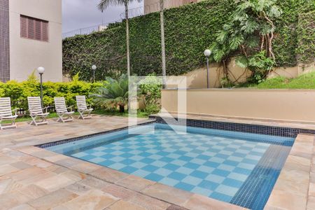Apartamento para alugar com 65m², 2 quartos e 1 vaga Apartamento para alugar com 65m², 2 quartos e 1 vagaÁrea comum - Piscina