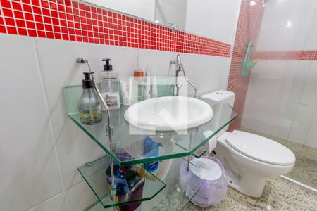 Casa à venda com 127m², 3 quartos e 4 vagas Casa à venda com 127m², 3 quartos e 4 vagasBanheiro
