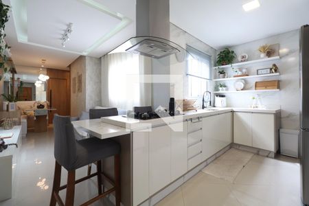 Apartamento à venda com 104m², 2 quartos e 1 vagaCozinha