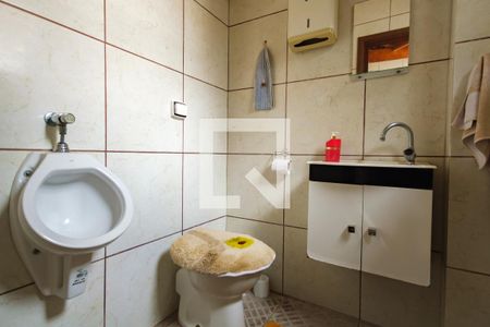Casa à venda com 206m², 4 quartos e 2 vagas Casa à venda com 206m², 4 quartos e 2 vagasTerraço Lavabo