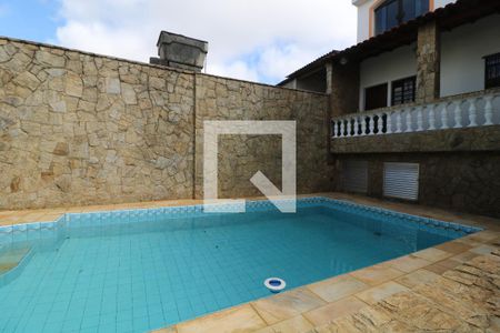Casa à venda com 650m², 3 quartos e 6 vagasPiscina