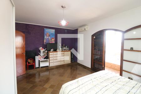 Casa à venda com 650m², 3 quartos e 6 vagasQuarto 2