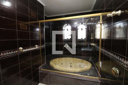 Casa à venda com 650m², 3 quartos e 6 vagasBanheiro da Suíte