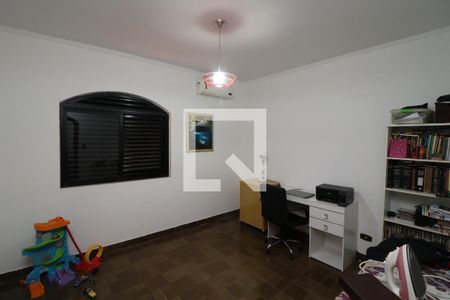 Casa à venda com 650m², 3 quartos e 6 vagasQuarto