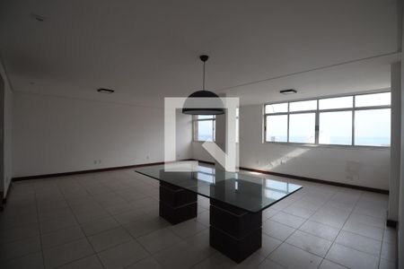 Sala  de apartamento para alugar com 3 quartos, 180m² em Pituba, Salvador