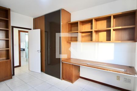 Quarto 1 de apartamento para alugar com 3 quartos, 180m² em Pituba, Salvador