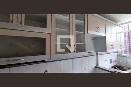 Apartamento à venda com 61m², 2 quartos e 2 vagas Apartamento à venda com 61m², 2 quartos e 2 vagasCozinha e Área de Serviço