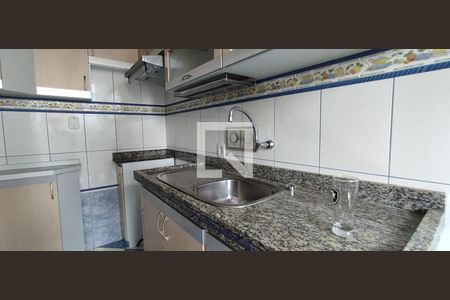 Apartamento à venda com 61m², 2 quartos e 2 vagas Apartamento à venda com 61m², 2 quartos e 2 vagasCozinha e Área de Serviço