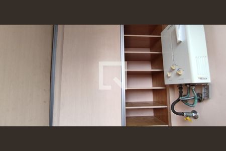 Apartamento à venda com 61m², 2 quartos e 2 vagas Apartamento à venda com 61m², 2 quartos e 2 vagasQuarto de Serviço