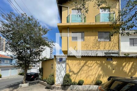 Casa à venda com 200m², 7 quartos e 3 vagas Casa à venda com 200m², 7 quartos e 3 vagasFachada