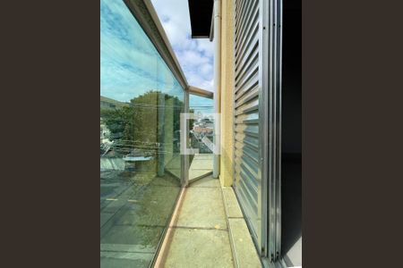 Casa à venda com 200m², 7 quartos e 3 vagas Casa à venda com 200m², 7 quartos e 3 vagasSacada - Quarto 4