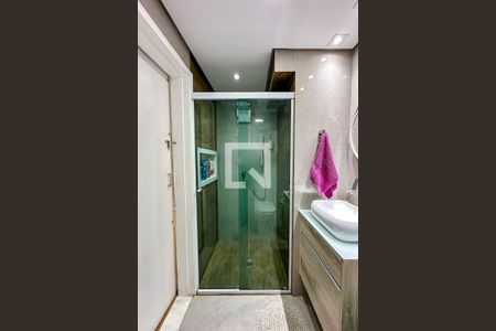 Apartamento à venda com 82m², 3 quartos e 2 vagasBanheiro