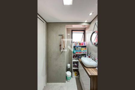 Apartamento à venda com 82m², 3 quartos e 2 vagasBanheiro da Suíte