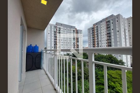 Sacada - Sala de apartamento para alugar com 1 quarto, 29m² em Cidade Ademar, São Paulo