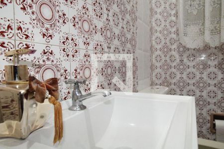 Casa à venda com 360m², 4 quartos e 8 vagasLavabo