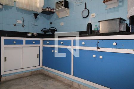 Casa à venda com 360m², 4 quartos e 8 vagasSala de Jantar e Cozinha