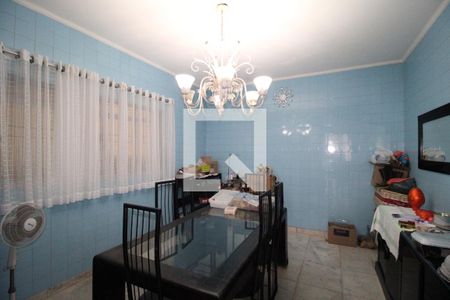 Casa à venda com 360m², 4 quartos e 8 vagasSala de Jantar e Cozinha
