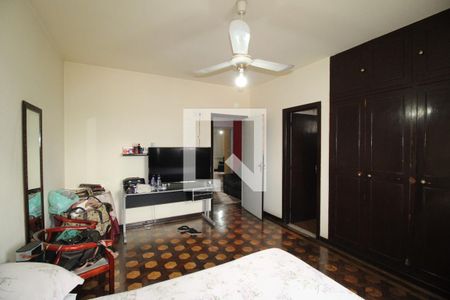 Casa à venda com 360m², 4 quartos e 8 vagasQuarto 3 - Suíte