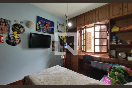 Casa à venda com 249m², 3 quartos e 4 vagas Casa à venda com 249m², 3 quartos e 4 vagasQuarto